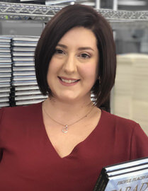 Woman wearing a red t-shirt